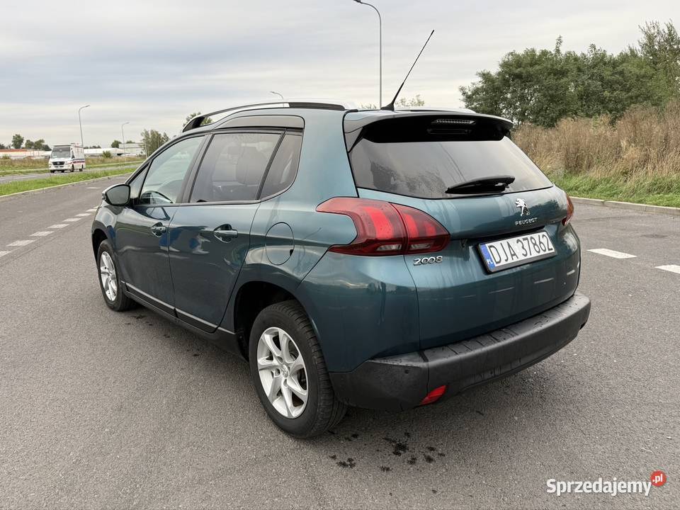 Peugeot 2008 z 2018 roku zielony Legnica