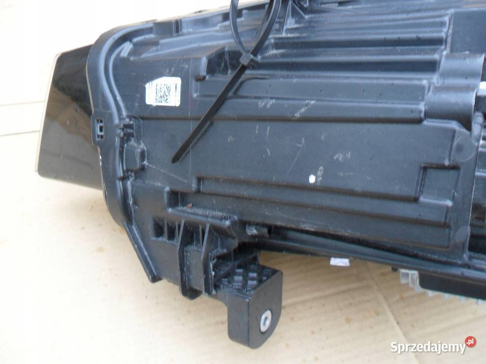 Audi Q2 Lampa Prawa Full Led Matrix 81A Nowy Tomyśl