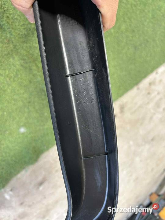 Osłona ramka drzwi prawy przód Mercedes GLC X253 Osłony i zaślepki Wierzchy Kluckie