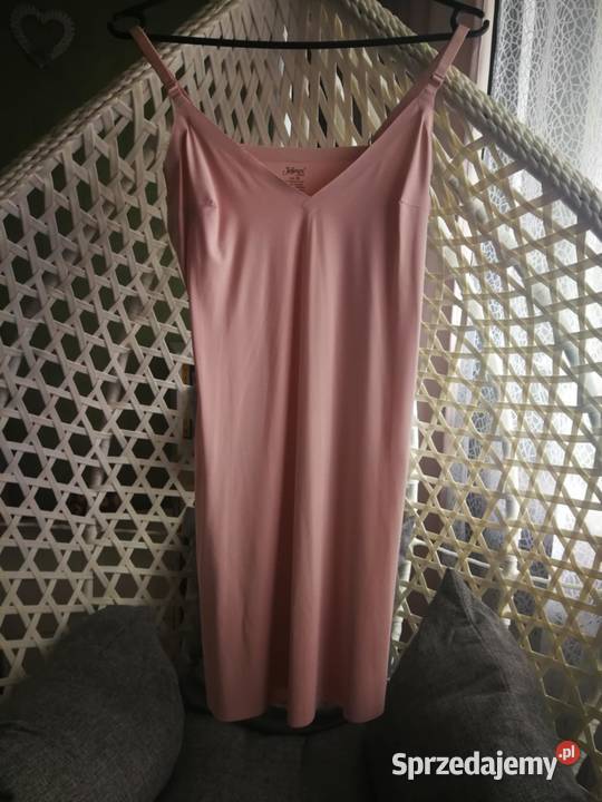 Halka pod sukienkęPudrowy róż małopolskie Zielonki