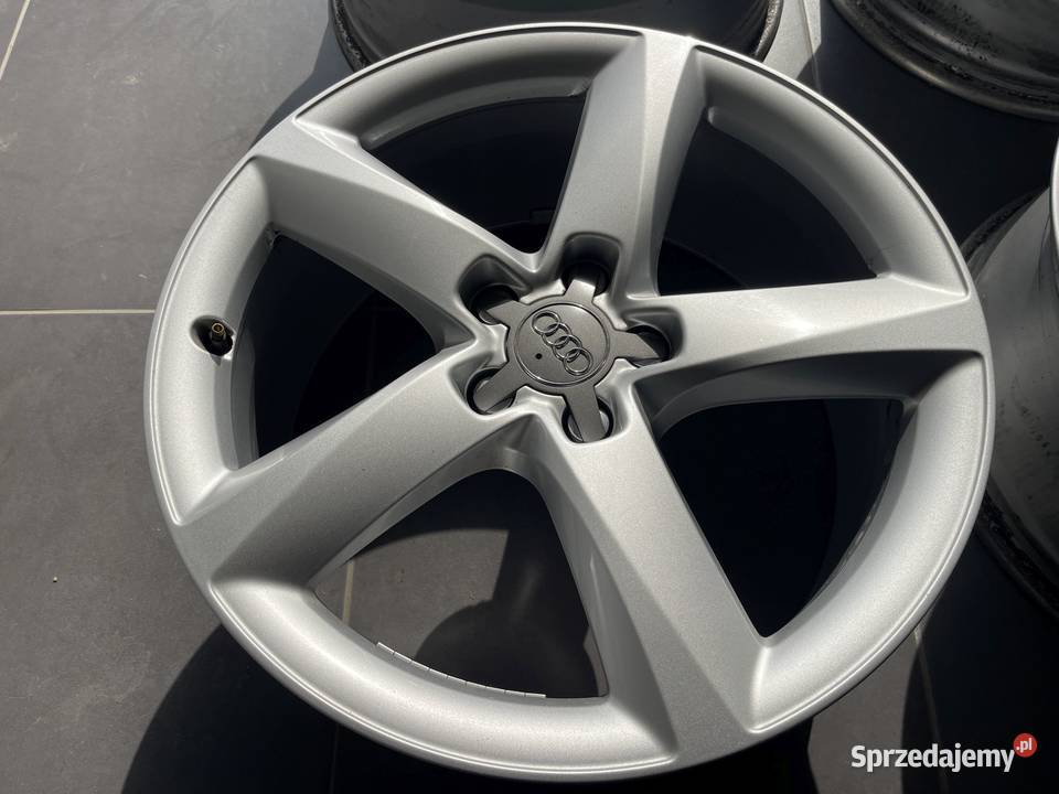 Felgi aluminiowe AUDI 19 A4 B8 B9 A5 A6 A7 A8 Q5 Felgi