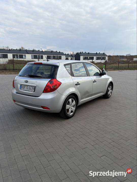 Kia Ceed 14 benzyna prosto z Niemiec niski immobilizer Warszawa sprzedam