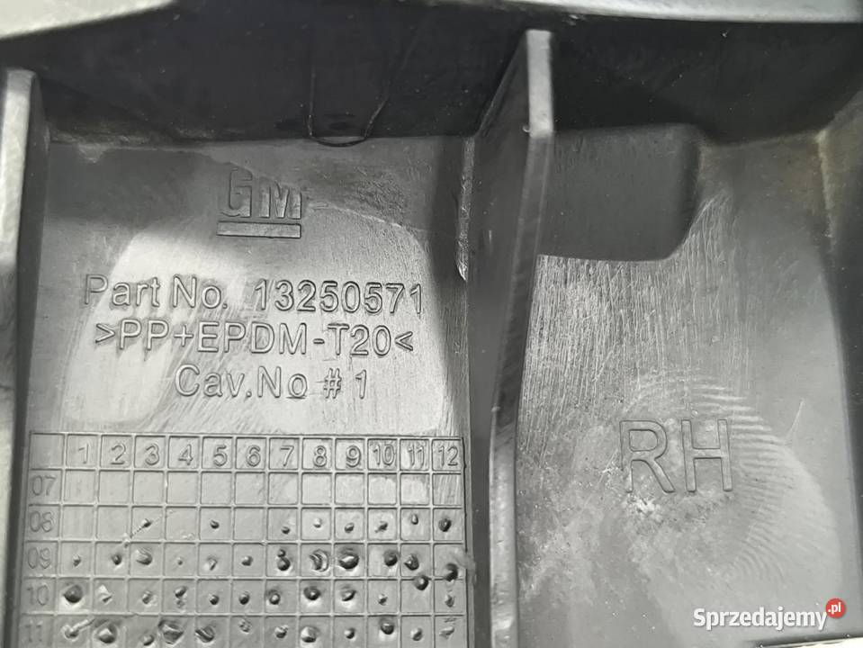 ŚLIZG LAMPY PRAWY PRZÓD OPEL INSIGNIA A 20CDTI Części montażowe