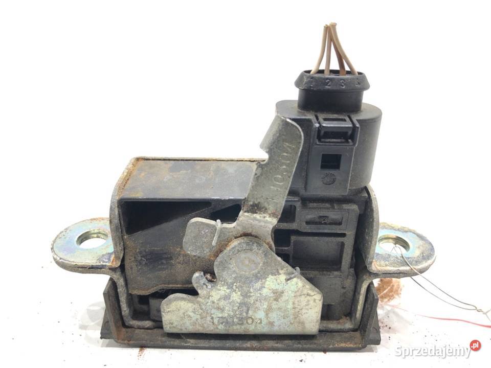 ZAMEK KLAPY TYŁ VW GOLF V Hatchback 1K6827505B