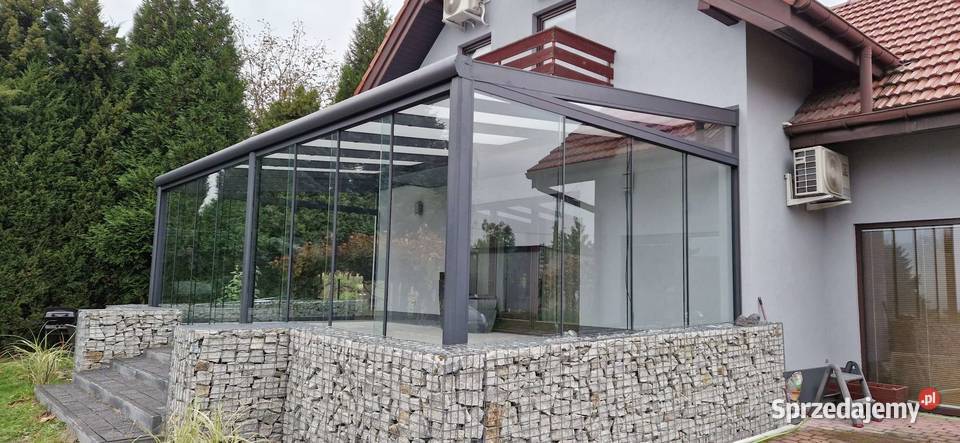 Szklana zabudowa tarasu Ogród Warszawa