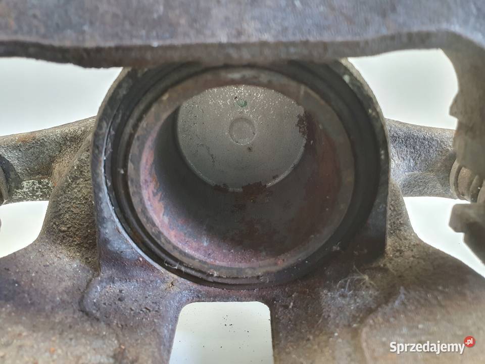 Toyota Corolla XII E21 PRZEDNI ZACISK HAMULCOWY lubelskie Chełm sprzedam