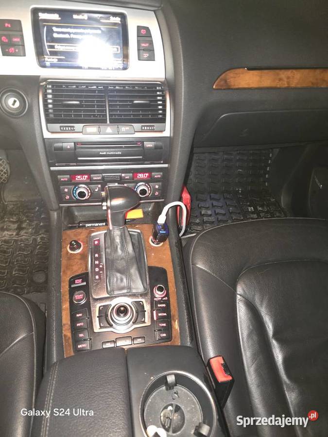 Audi Q7 30 TFSI 400 4x4 automat szyberdach srebrny