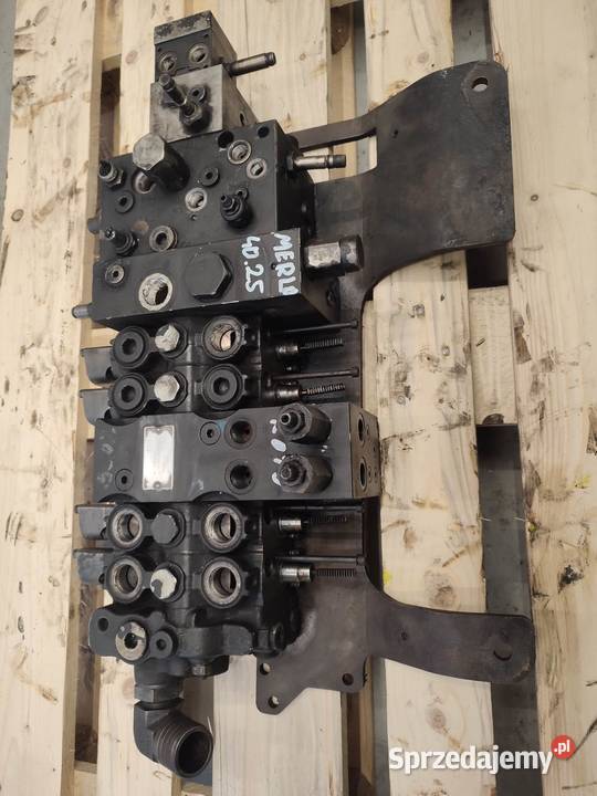 Rozdzielacz hydrauliczny Merlo 4025 Roto