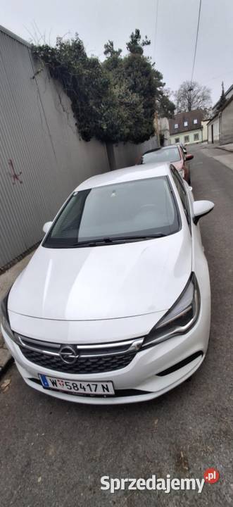 Opel Astra 14 2018 benzyna alufelgi z oponami wielofunkcyjna kierownica