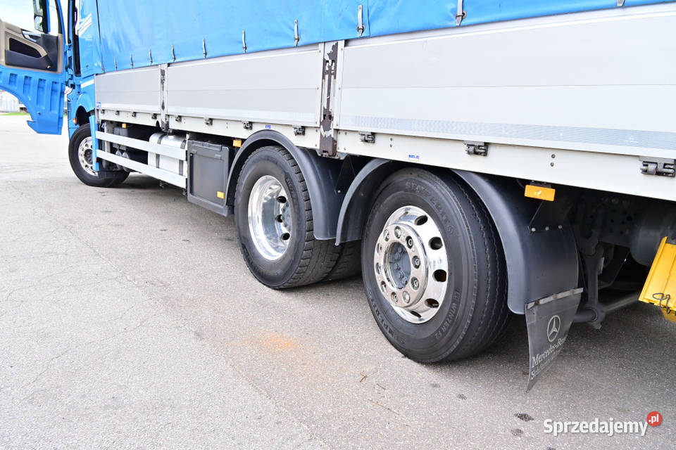 Mercede s Burto firanka Warszawa