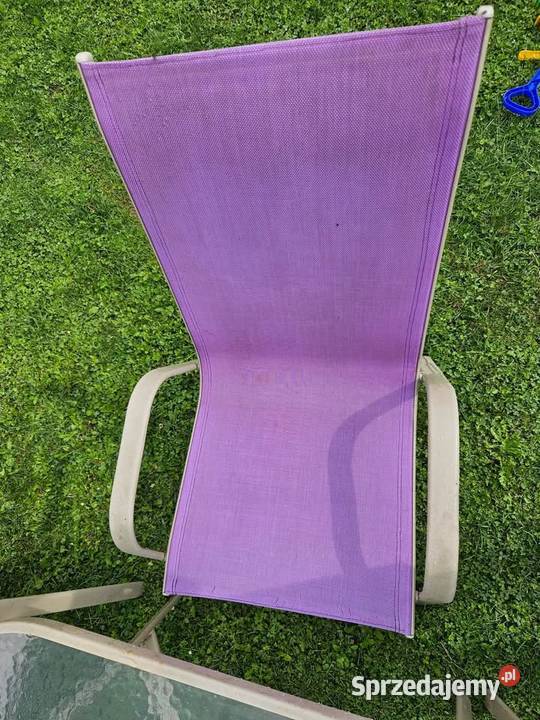 Sprzedam wypoczynek stół z krzesłami wielokolorowy
