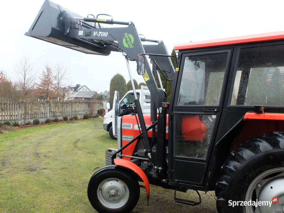 Wytrzymały Ładowacz Tur MF c360 Zetor Dostawa Ładowacze czołowe Bobowa