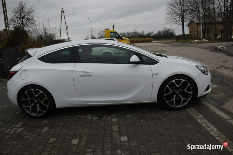 Opel Astra 14TB Led 2KPL KÓŁ 2013r Sprowadzony Majdan Sieniawski sprzedam