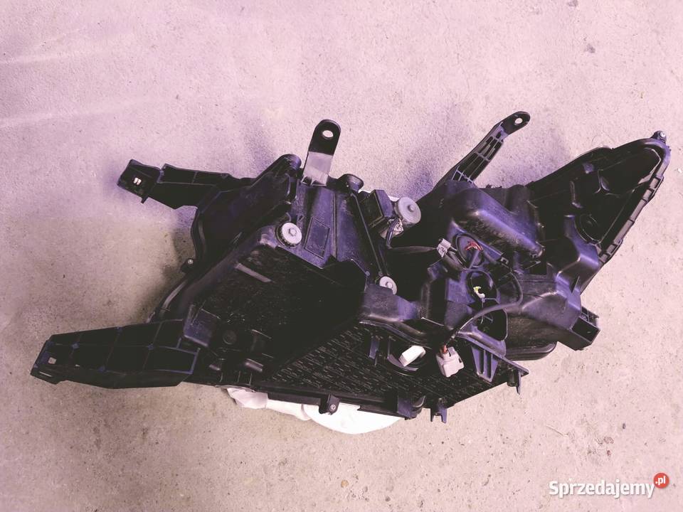 TOYOTA LAND CRUISER PRADO 150 18 LAMPA PRAWY Nowy Tomyśl