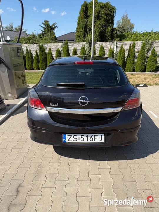 Opel Astra H GTC 16 manualna Astra Pucice