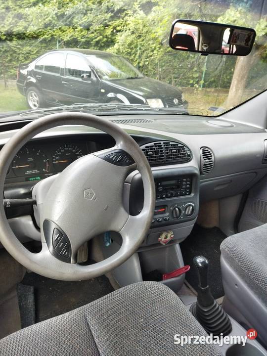Chrysler Voyager 3 25Diesiel VAN 7 osób podkarpackie Ropczyce