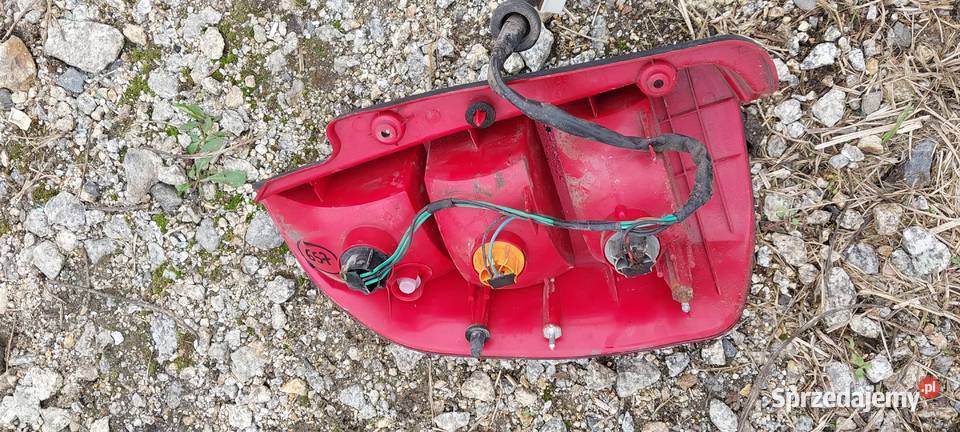 MITSUBISHI SPACE STAR 2000 2002 LAMPA TYŁ PRAWA