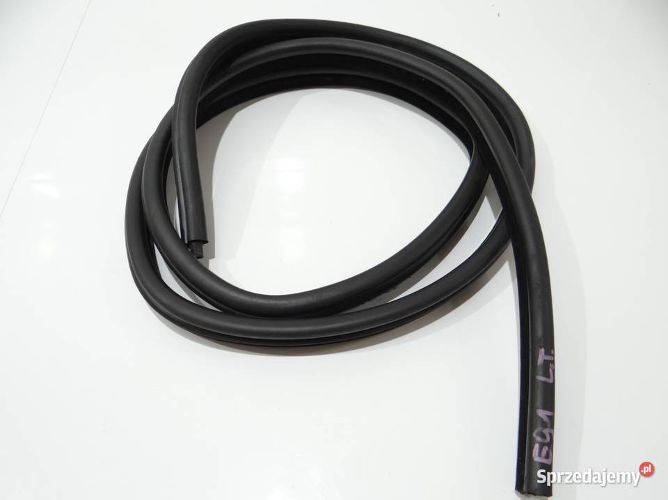 USZCZELKA DRZWI LEWY TYŁ BMW E91 LCI GUMAZAMSZ Uszczelki