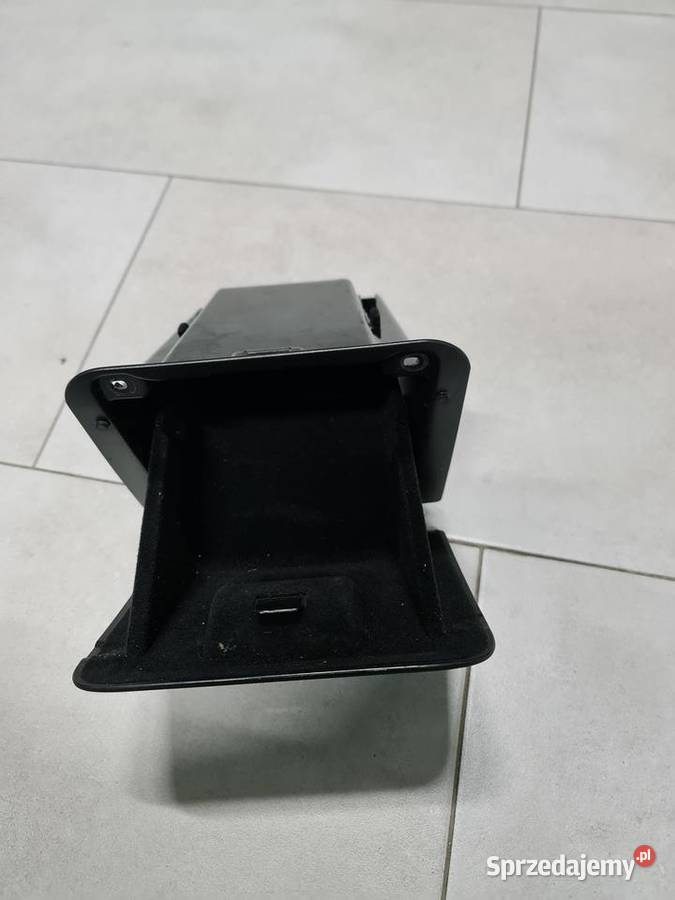 Schowek w desce strony kierowcy BMW G01 9379854 małopolskie Pleśna