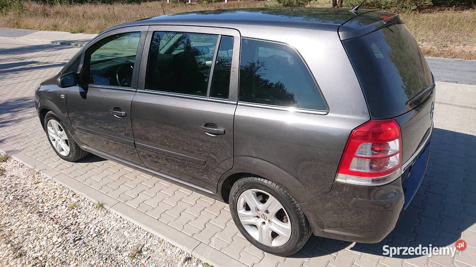 Zafira b zadbany 7osobowy prywatna Rok produkcji 2008 Wyszków