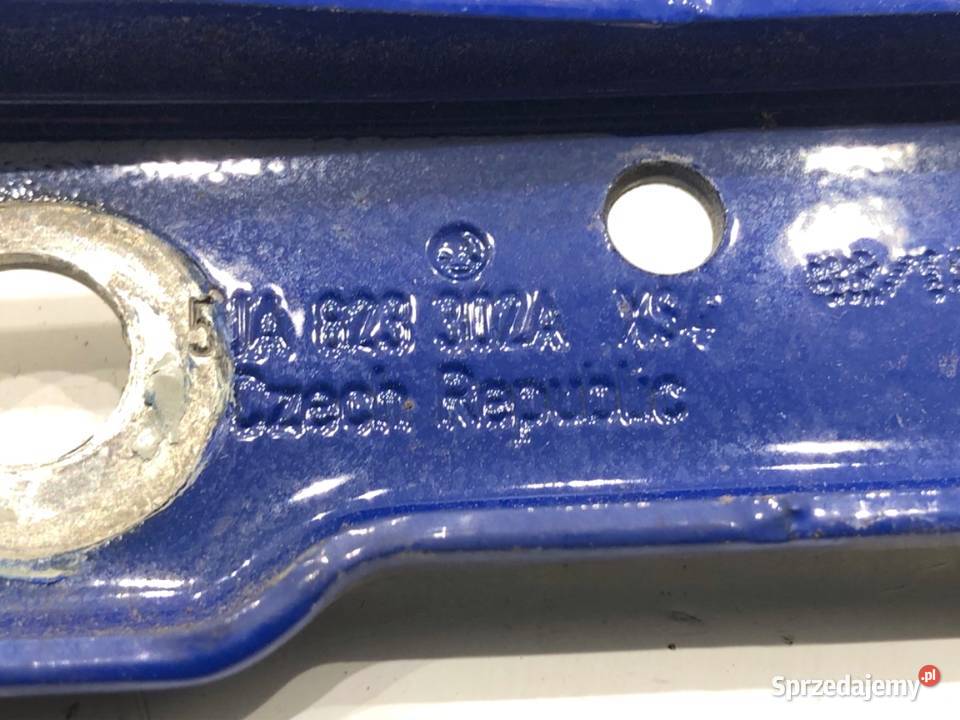 ZAWIAS MASKI PRAWY PRZÓD SKODA RAPID Hatchback osobowe