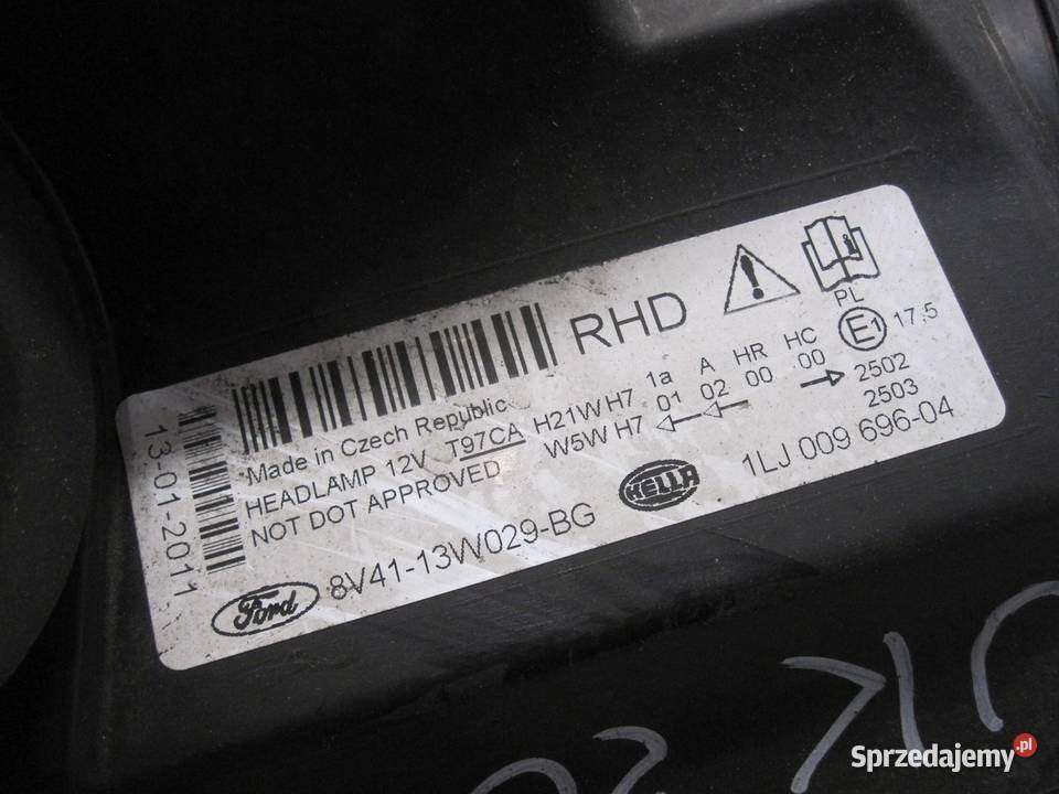 Ford Kuga I 10r Lampa prawa przód ANGLIK osobowe Lampy przednie Kielce
