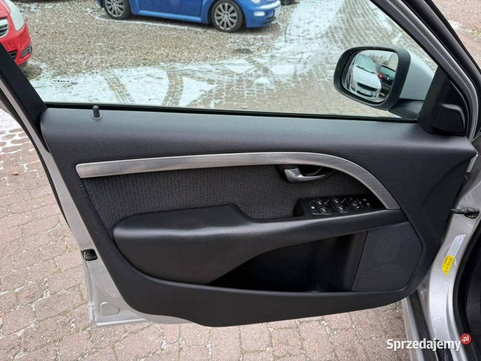 Volvo V70 Zadbane Volvo Pół skóry klima III 2007 wielofunkcyjna kierownica Słupsk