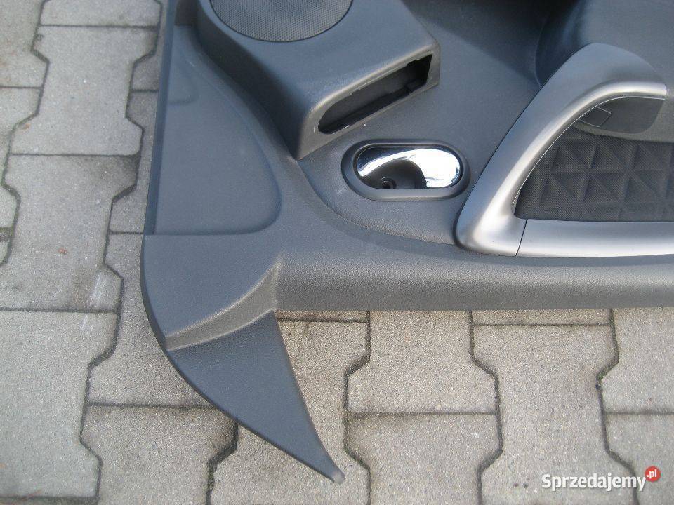 dacia duster lift 1317r tapicerka boczek drzwi wielkopolskie Rakoniewice