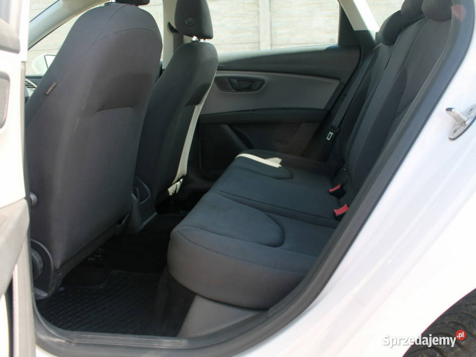 Seat Leon Sportstourer 16 TDI 116 Klimatronik klimatyzacja Samochody osobowe Zielenin