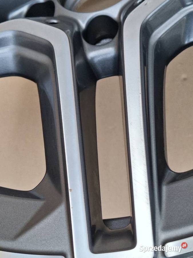 MERCEDES AKLASA W177 AMG CLA W117 FELGA ALUFELGA Bieleń sprzedam