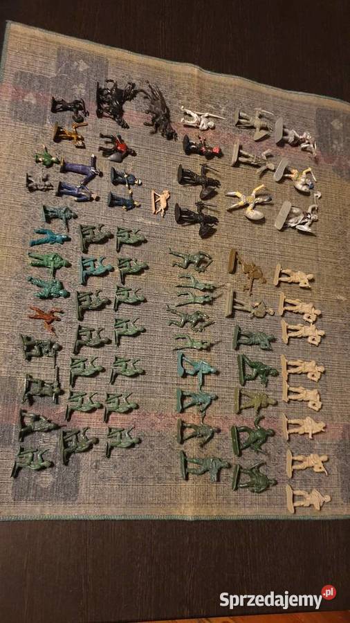 Żołnierzyki żołnierz rycerzyki rycerze figurki Skierniewice sprzedam