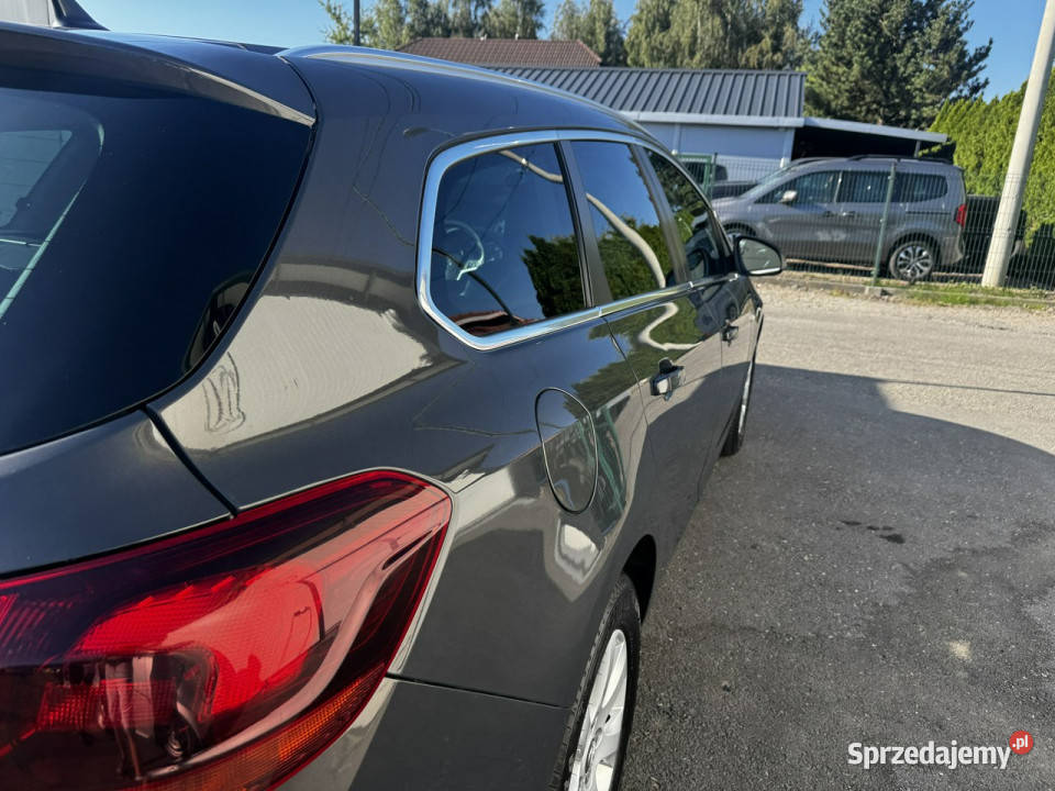 Opel Astra RatyZamiana Gwarancja 16 cdti ładna światła do jazdy dziennej Gdów