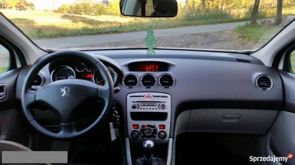 Na sprzedaż nieuszkodzony Peugeot 308 bialy 4/5 Rybnik sprzedam