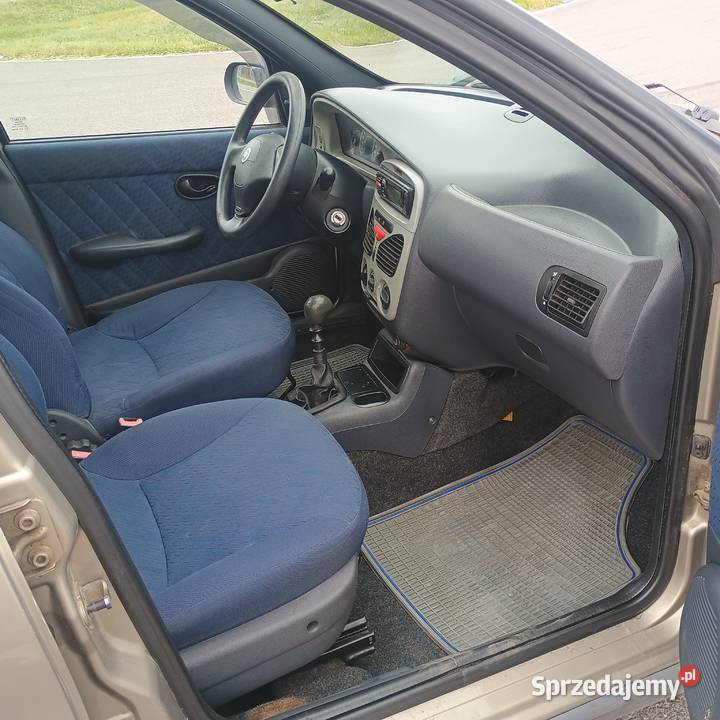 Fiat Albea 12 Benzyna 84 Przebiegu 2003 Sprzedaz sprzedam