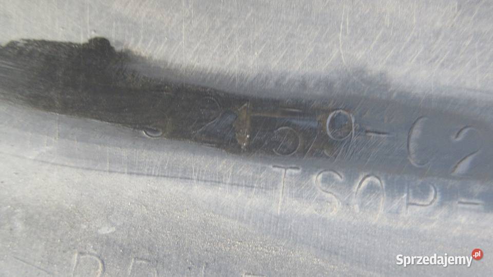 TOYOTA COROLLA E18 E16 2013 ZDERZAK TYL TYLNY Ruda Śląska sprzedam