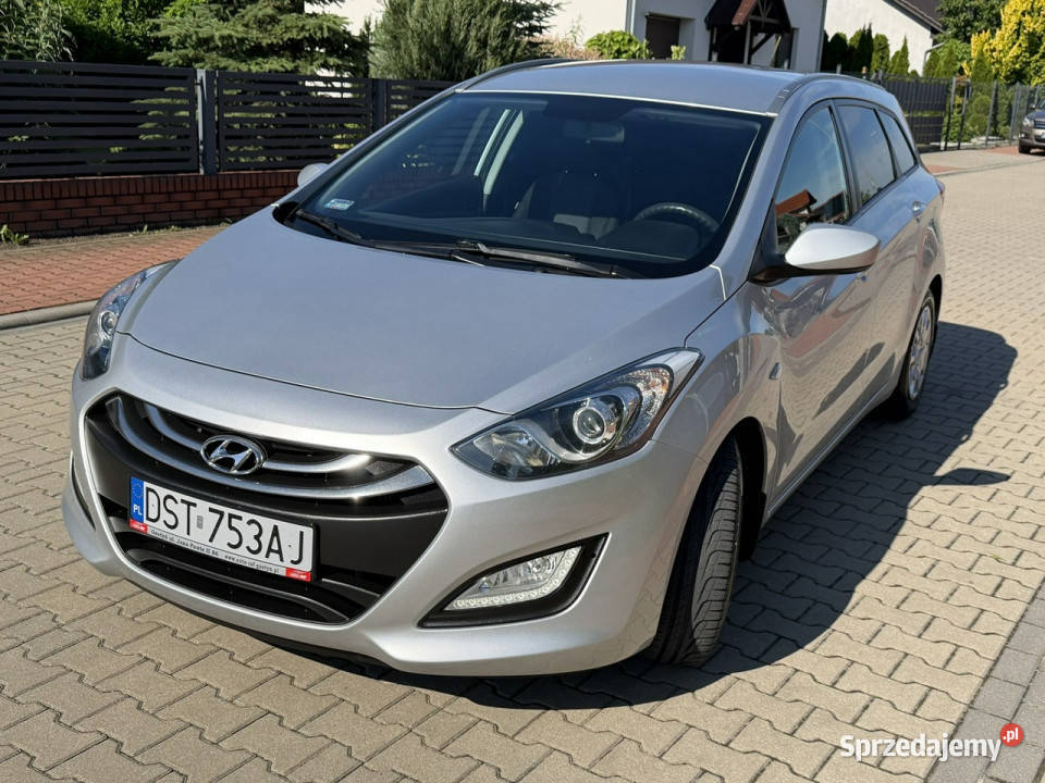 Hyundai i30 Hyundai i30 16CRDI 110 2014 LED II nieuszkodzony Hyundai Gostyń