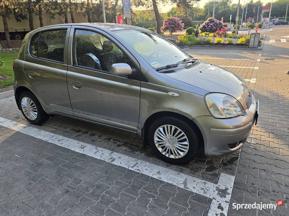 Toyota Yaris 10 benz 160 przebiegu manualna Yaris