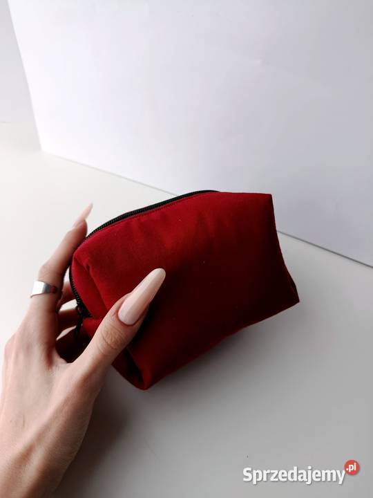 Kosmetyczka materiałowa czerwona handmade Konin