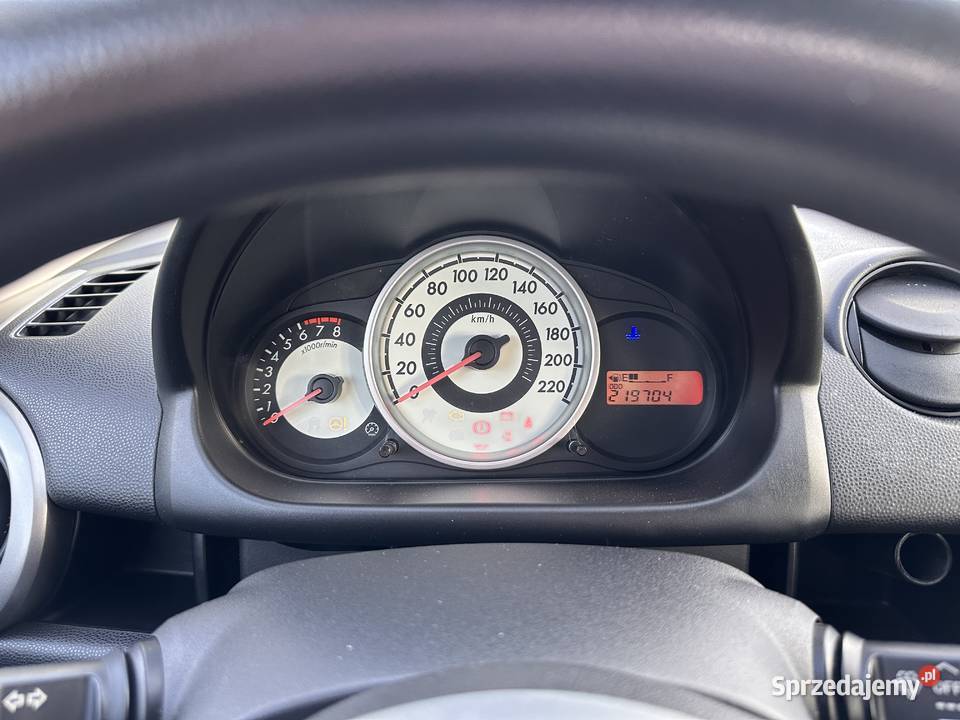 Mazda 2 małe ekonomiczne autko Benz 13 pomorskie Pogórze