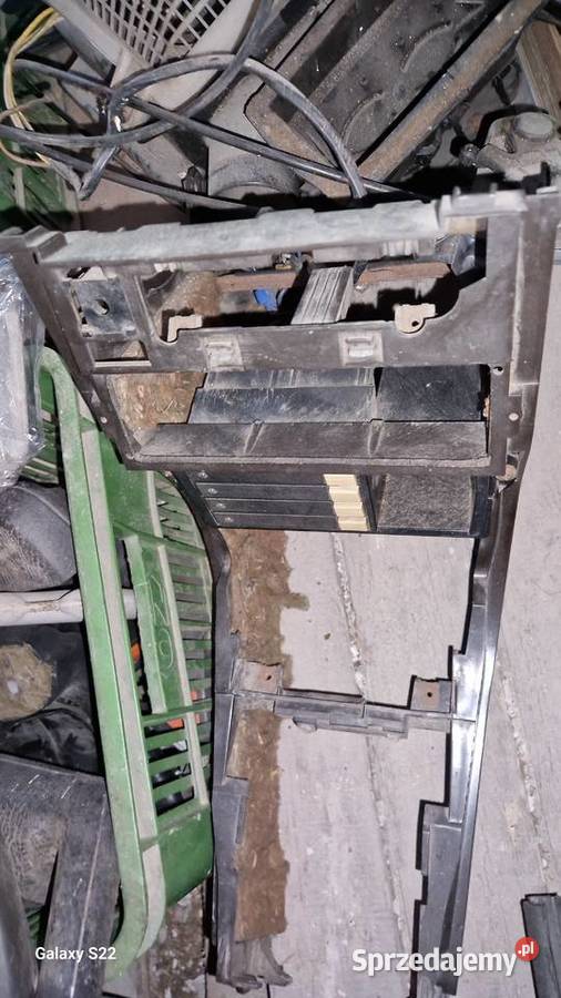 Cześći audi B2 80 90 coupe B2 quattro osobowe Karoseria Święta Katarzyna