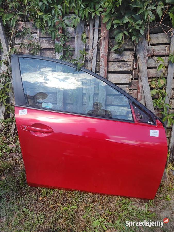 Drzwi Mazda 3 II bl 2013r prawy przód z szybą Rok produkcji 2013 Lubaczów sprzedam