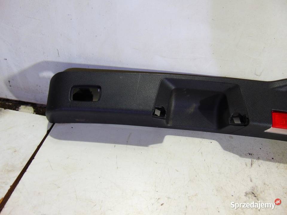 LISTWA OSŁONA KLAPY MERCEDES ML W166