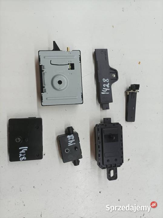 WZMACNIACZ KOMPLET F21 9238085 9220832 9269634