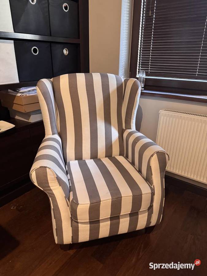 Fotel do salonu pokoju dziecka uniwersalny stan sprzedam