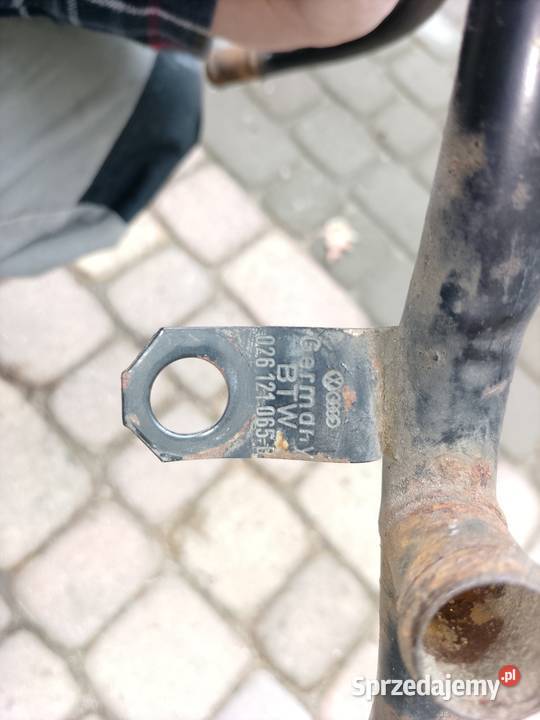 Magistrala rurka wodna Audi 80 026121065B osobowe Trachy