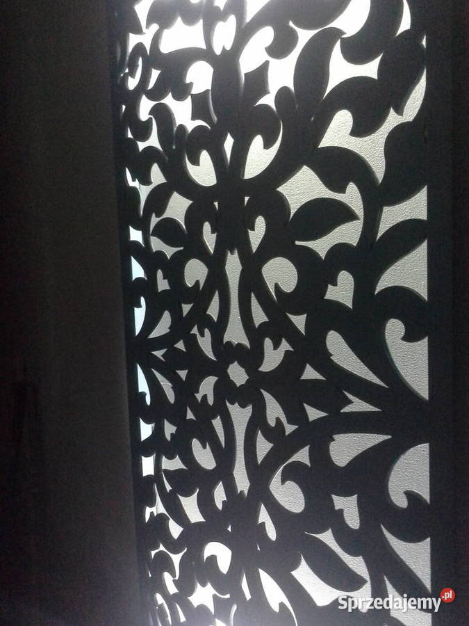 Lampa scienna panelowa Poznań