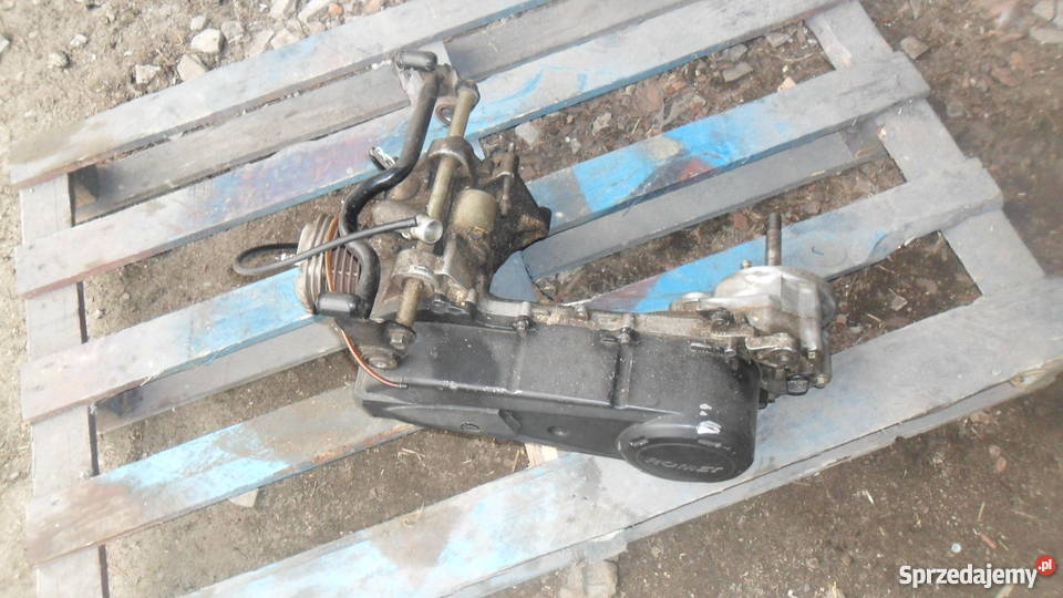 Sprzedam całego skutera na częsci Romet rxl 2t