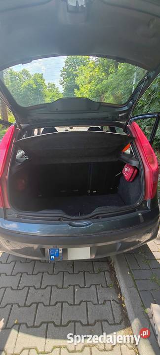 Sprzedam Fiat Punto 12 benzyna 1500 do Knurów