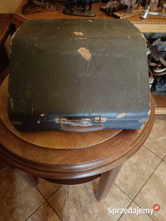 Stary futerał na akordeon kujawsko-pomorskie Lipno