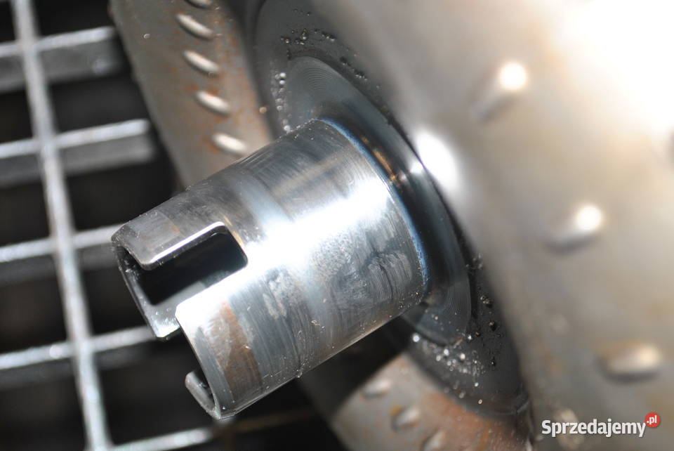 Konwerter BMW E60 E61 Z485 STAN IDEALNY P Poręba sprzedam